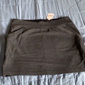 Smartwool women’s active reset skirt with pockets!
